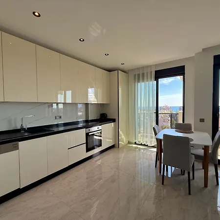 Sa Apartments! Luxury Sea View 2bd Duplex Apartment *